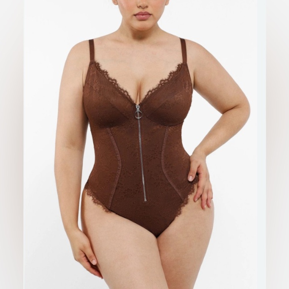 Shapellx Lace Glamour Flawless Zip Front Thong Bodysuit in brown Size 3XL NWT